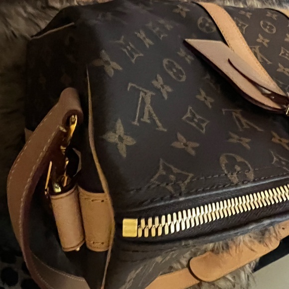 Louis Vuitton Keepall Bandouliere 45 - Picture 7 of 11